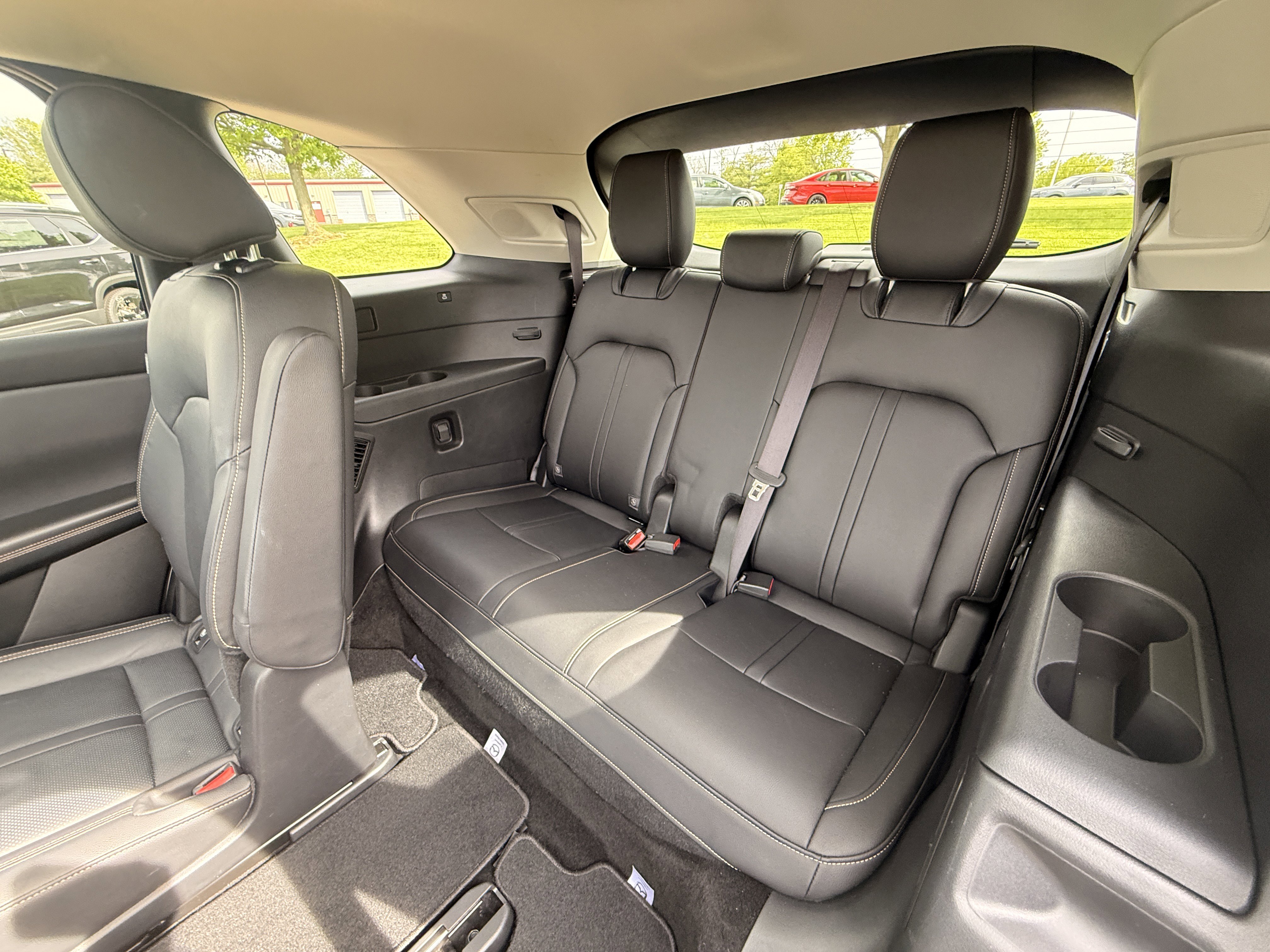 Used 2024 Rhodium White Premium Mazda Premium image 30