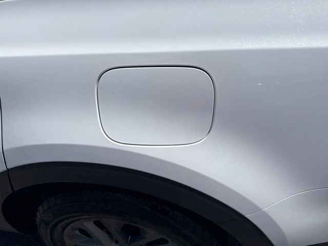 Used 2024 White Kia LX image 13