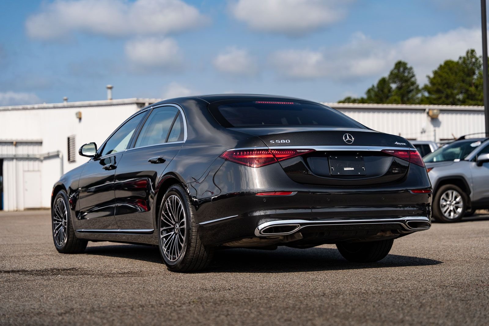 Used 2024  Mercedes-Benz S 580 image 5
