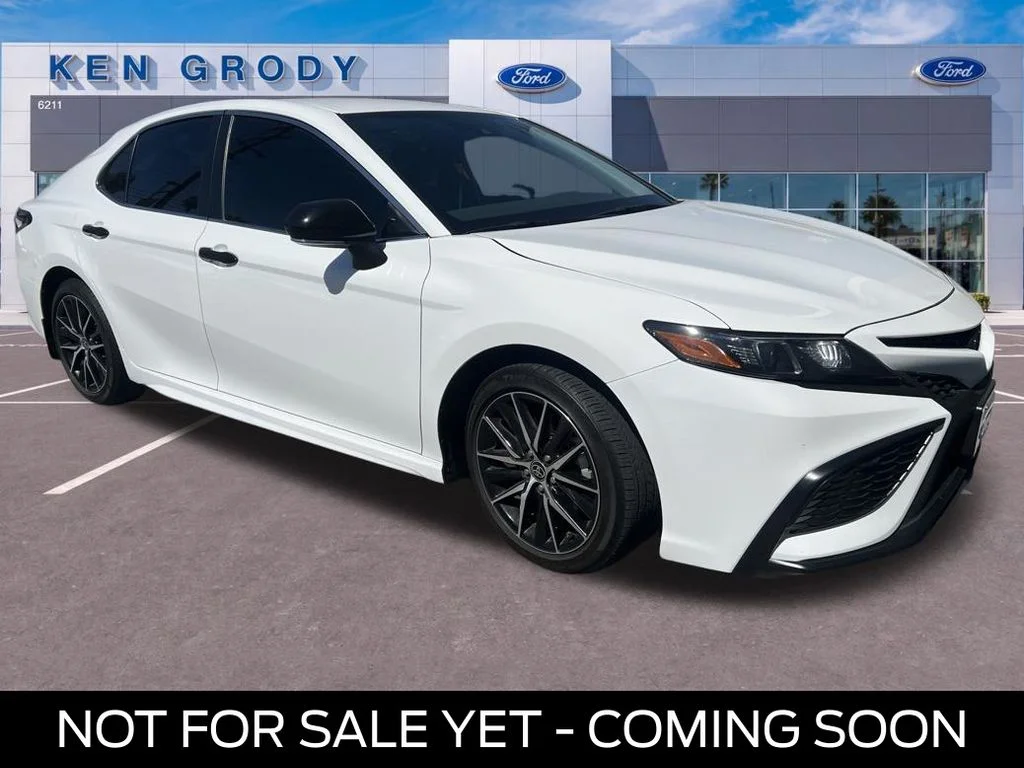 Used 2023 White Toyota SE image 1