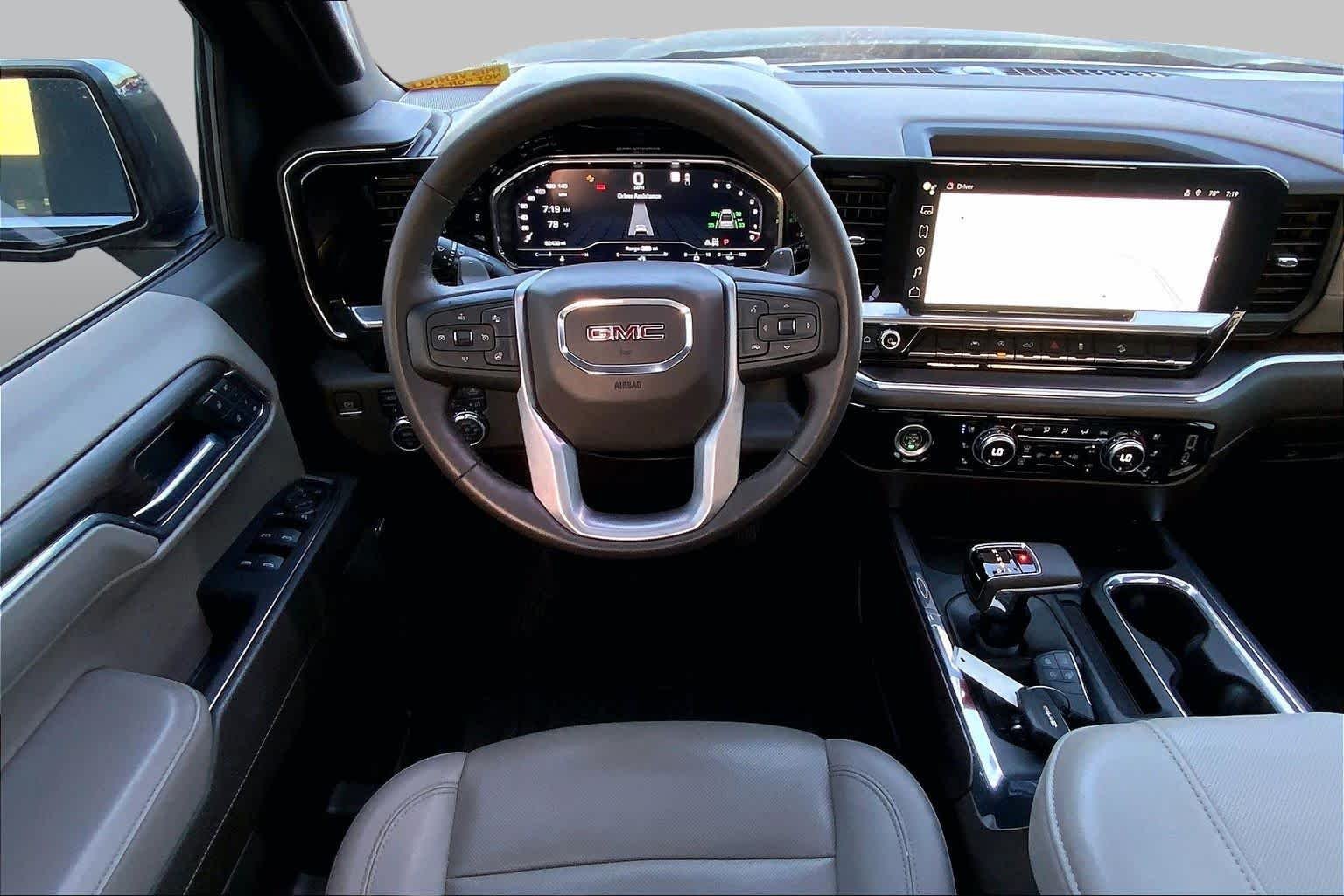 Used 2023 Onyx Black GMC SLT image 6
