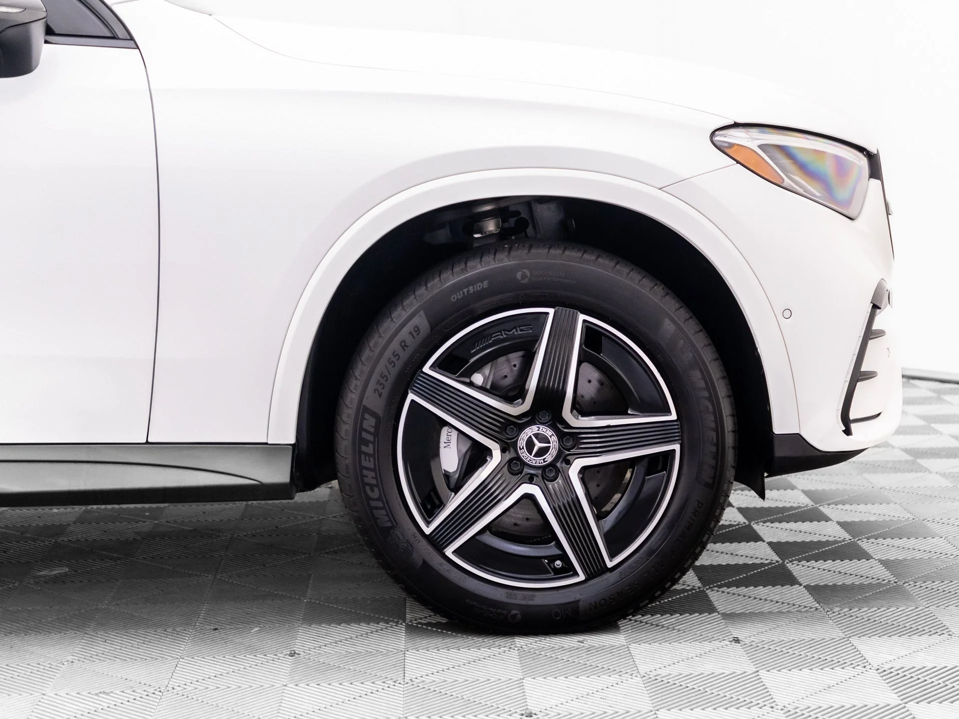 Used 2023 White Mercedes-Benz GLC 300 image 34