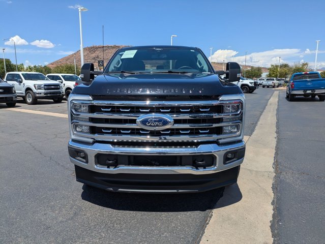 Certified Used 2025 Black Metallic Ford LARIAT image 41