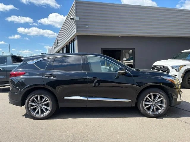 Used 2019 Black Acura w/Technology Pkg image 2