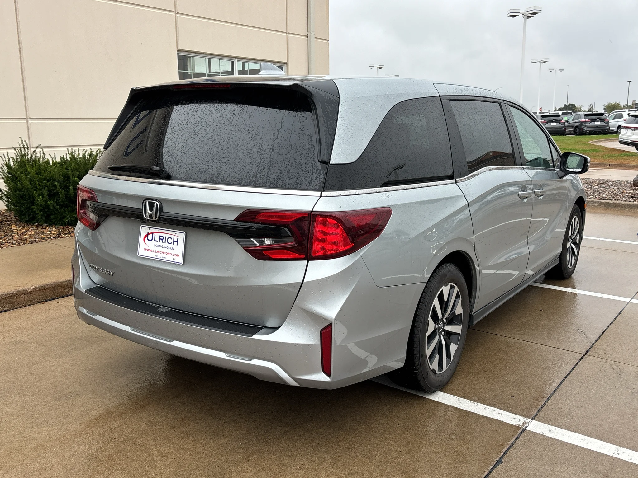 Used 2025 Silver Honda EX-L image 9