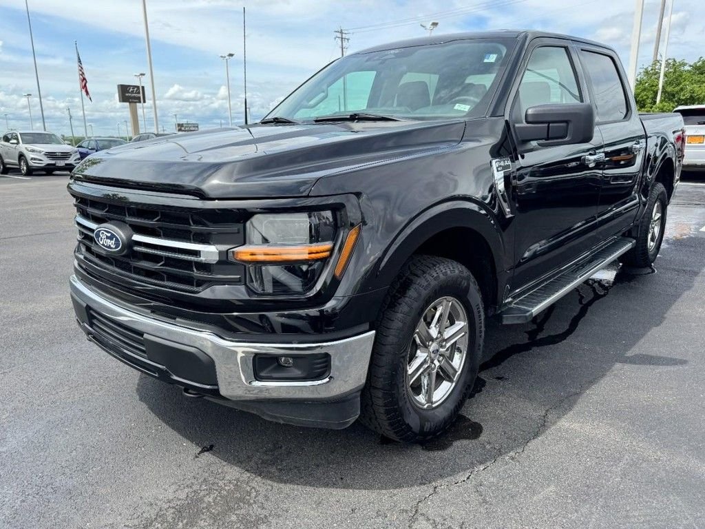 Used 2025 Black Ford XLT image 8