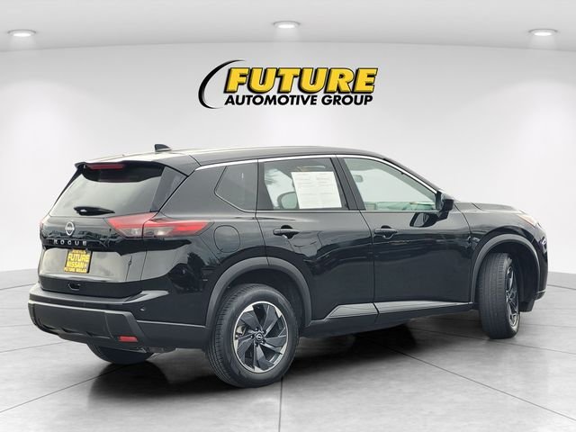 Used 2025 Black Nissan SV image 4