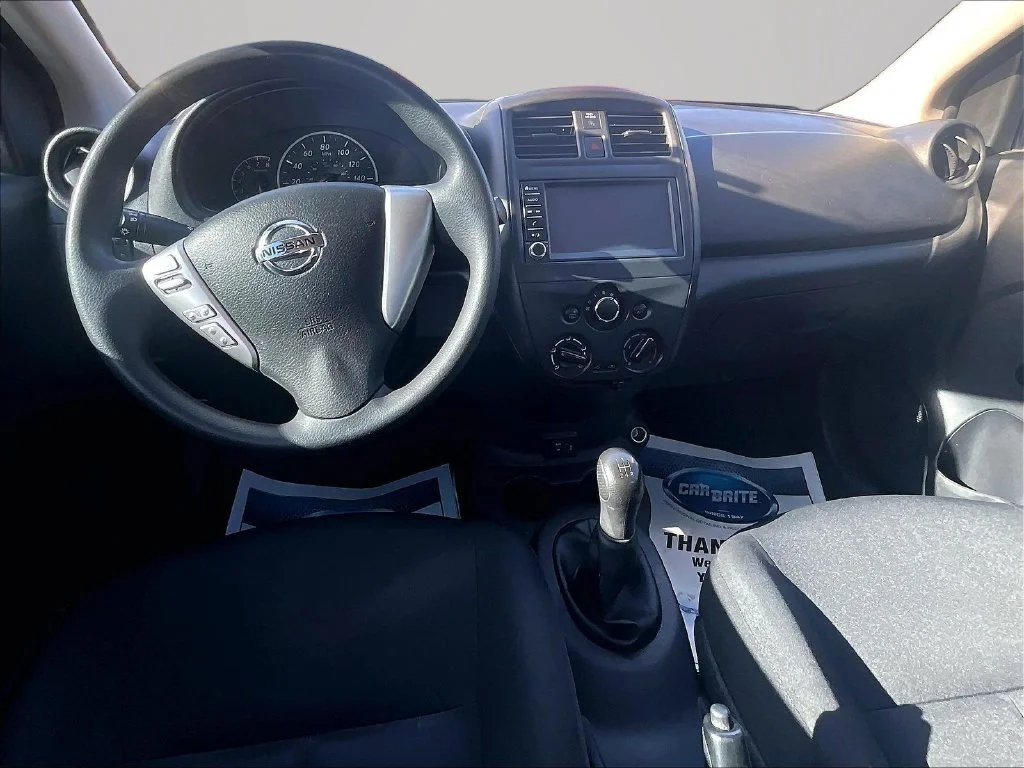 Used 2019 Silver Nissan 1.6 S image 16