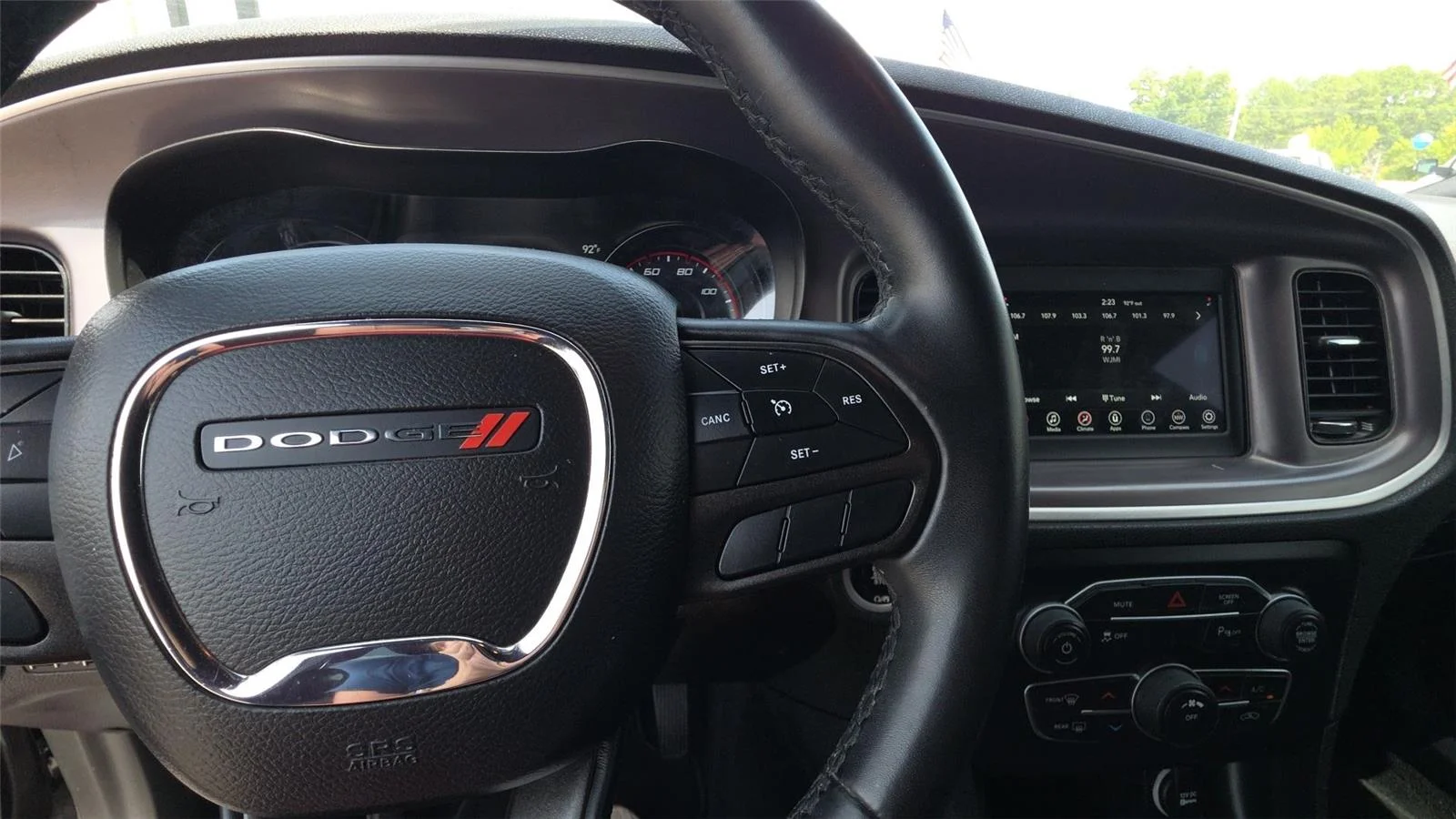 Used 2022 Granite Pearlcoat Dodge SXT image 10