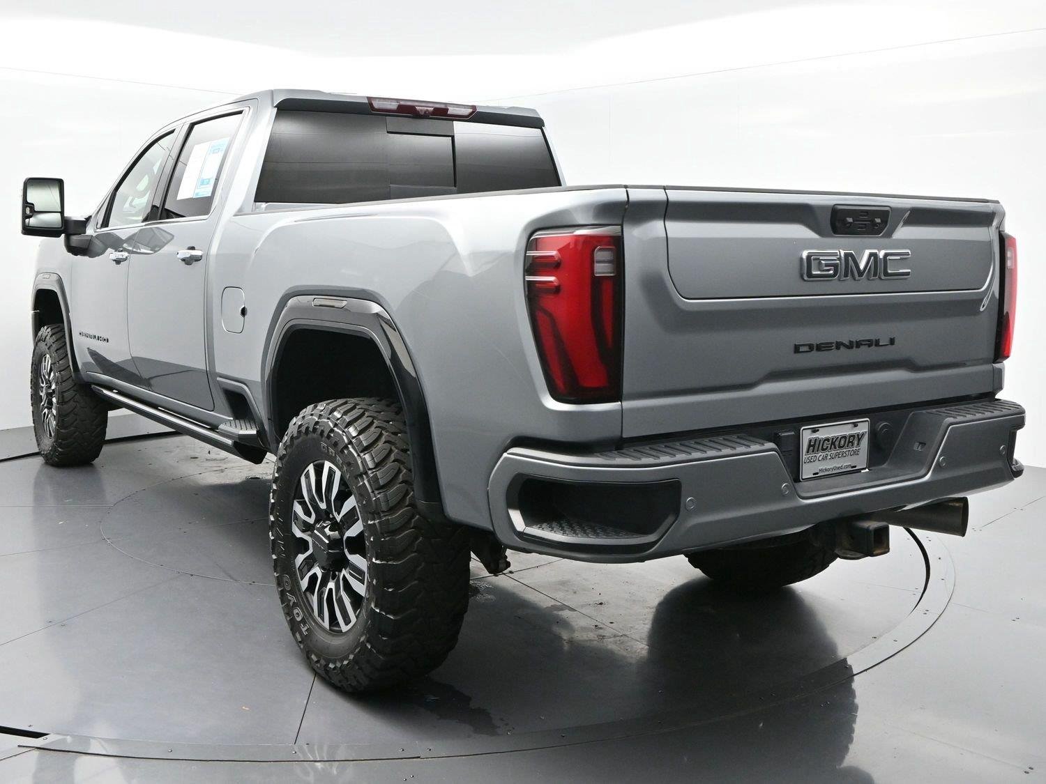 Used 2024 Sterling Metallic GMC Denali Ultimate image 5