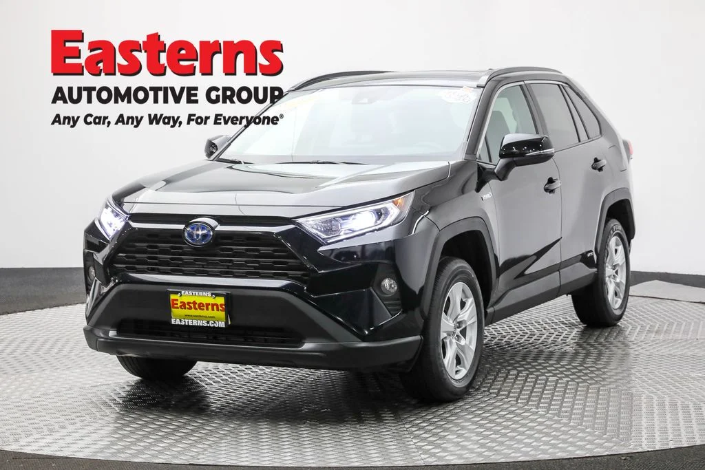 Used 2021 Black Toyota XLE image 1