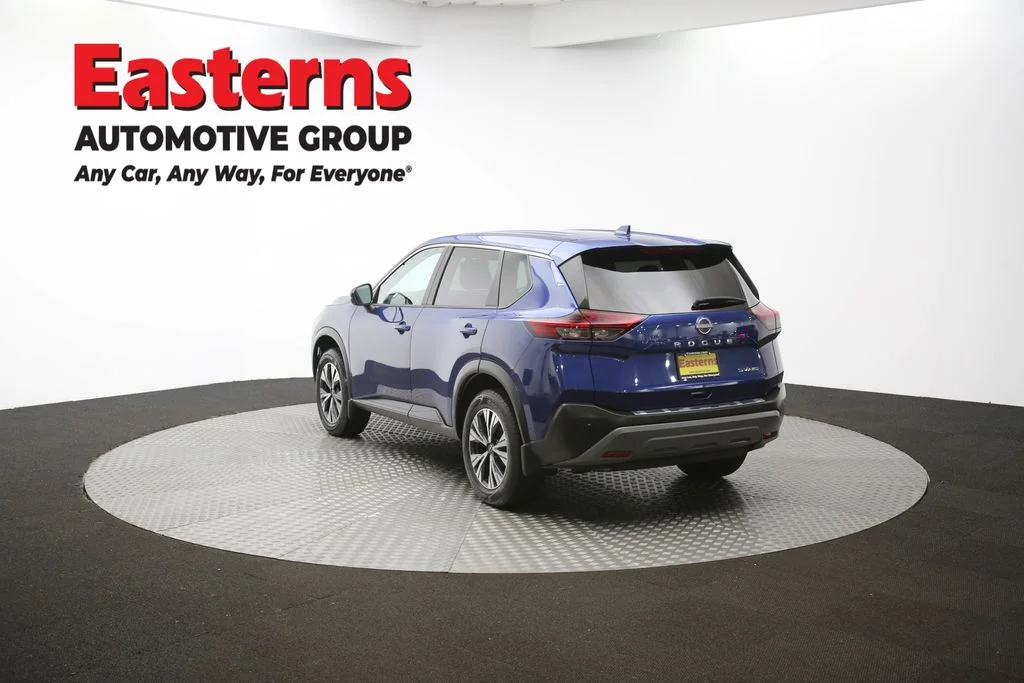 Used 2022 Blue Nissan SV image 64