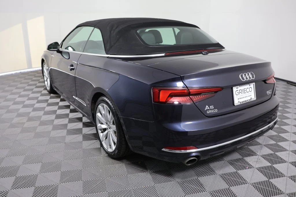 Used 2018 Moonlight Blue Audi 2.0T Premium image 6