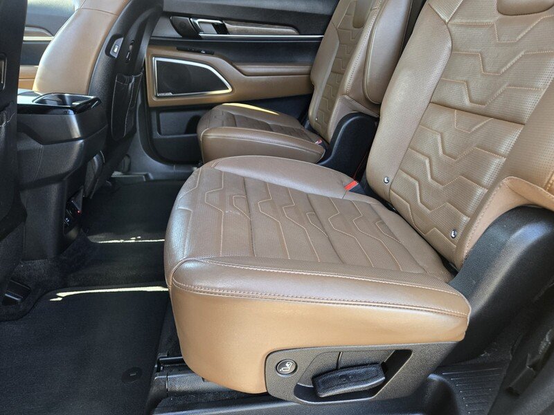 Used 2020 Moss KIA SX AWD image 11