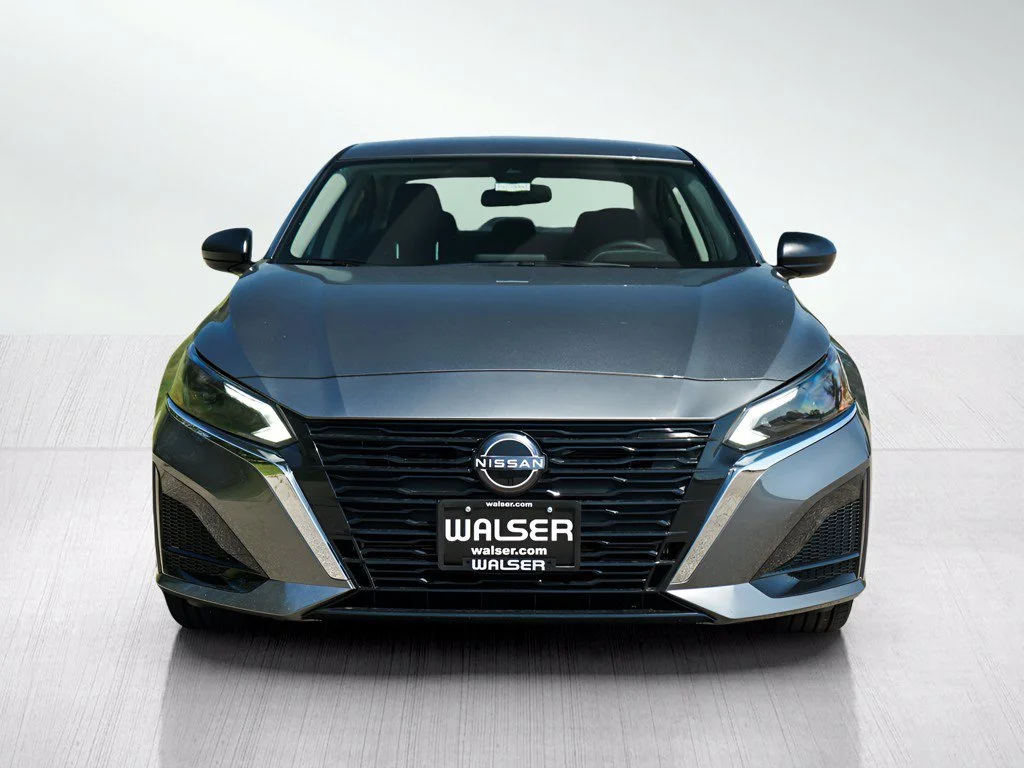 New 2026 Gun Metallic Nissan 2.5 SV image 2