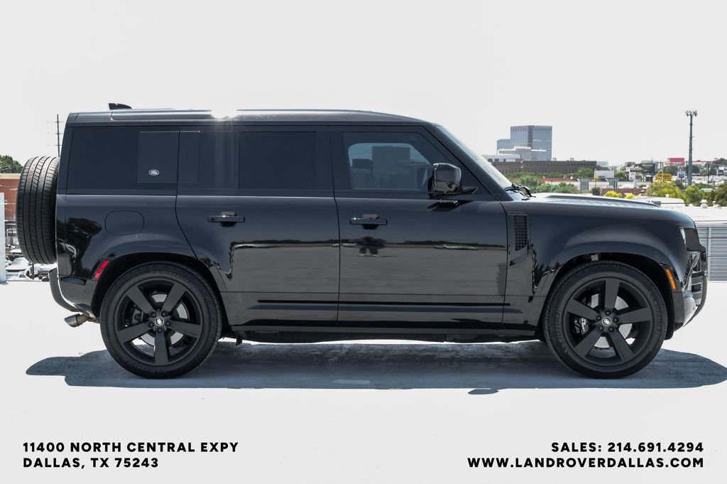 Used 2024 Black Land Rover V8 image 4