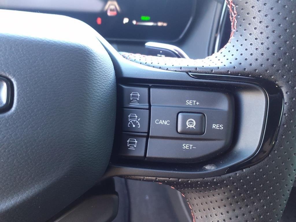 New 2025 Diamond Black Crystal Pearlcoat Dodge Scat Pack image 15