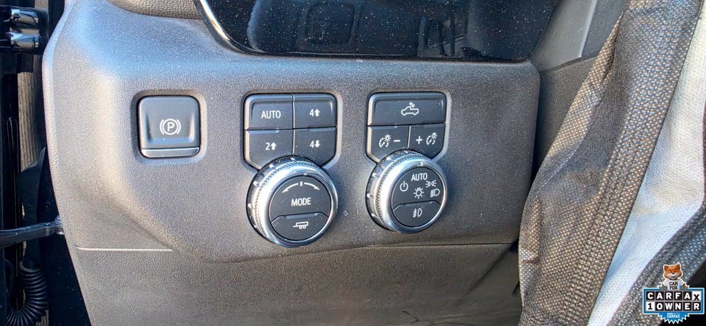 Used 2024 Onyx Black GMC Elevation image 17
