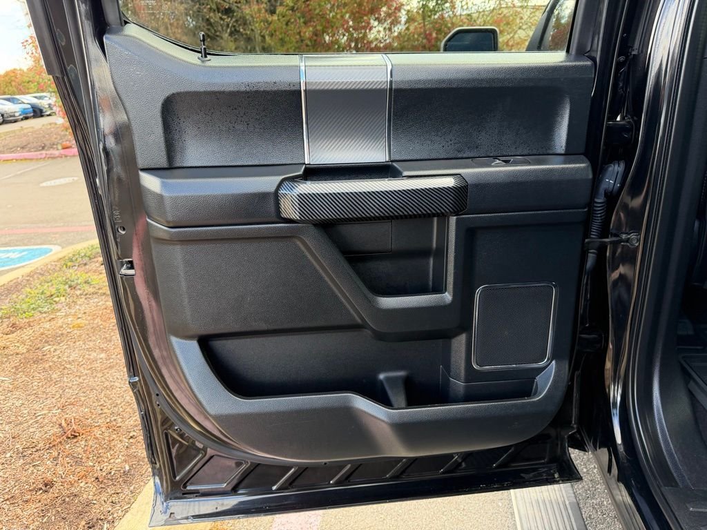 Used 2020 Agate Black Metallic Ford Lariat image 29