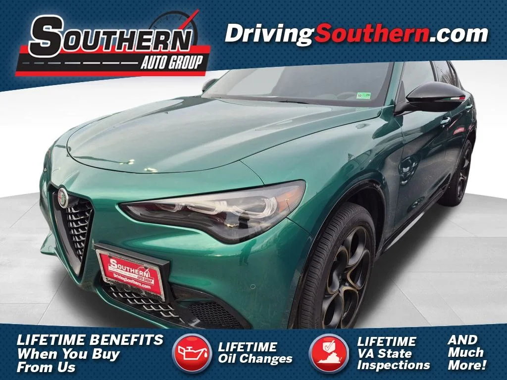 2025 Alfa Romeo Stelvio Intensa