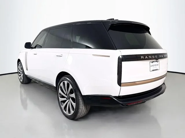 New 2026 Ostuni Pearl Wht Prem Met Land Rover SV image 7