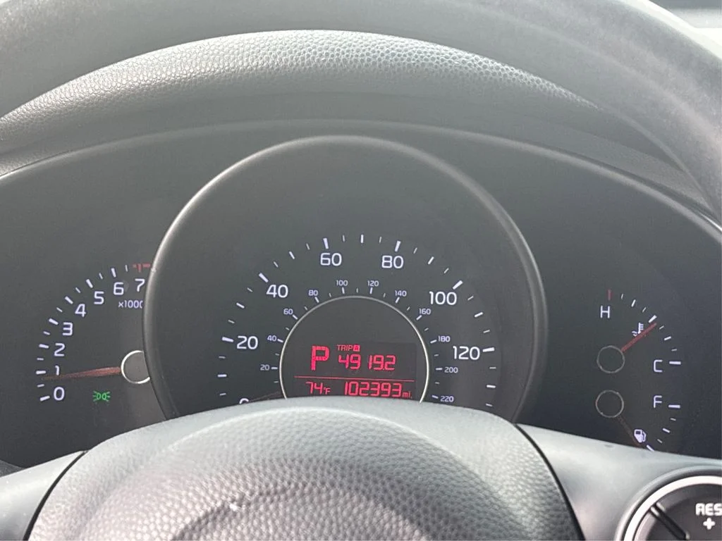 Used 2016 Black Kia Base image 20