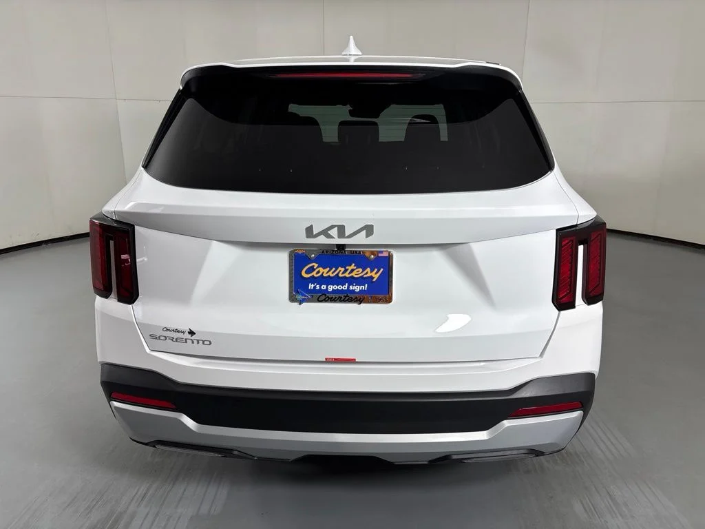New 2026 Glacial White Pearl Kia LX image 7