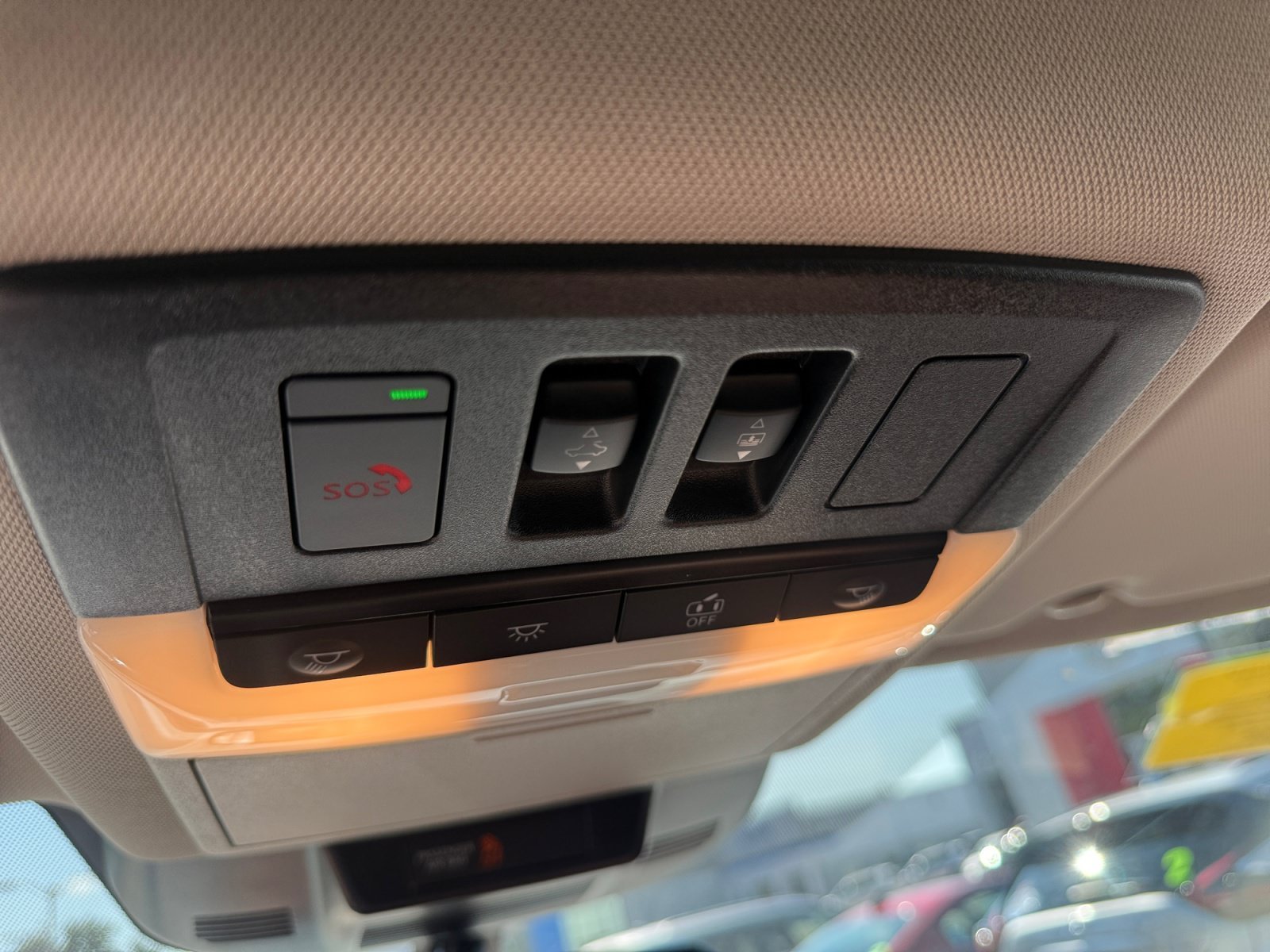 New 2026 Everest White Pearl Tricoat Nissan Platinum image 28
