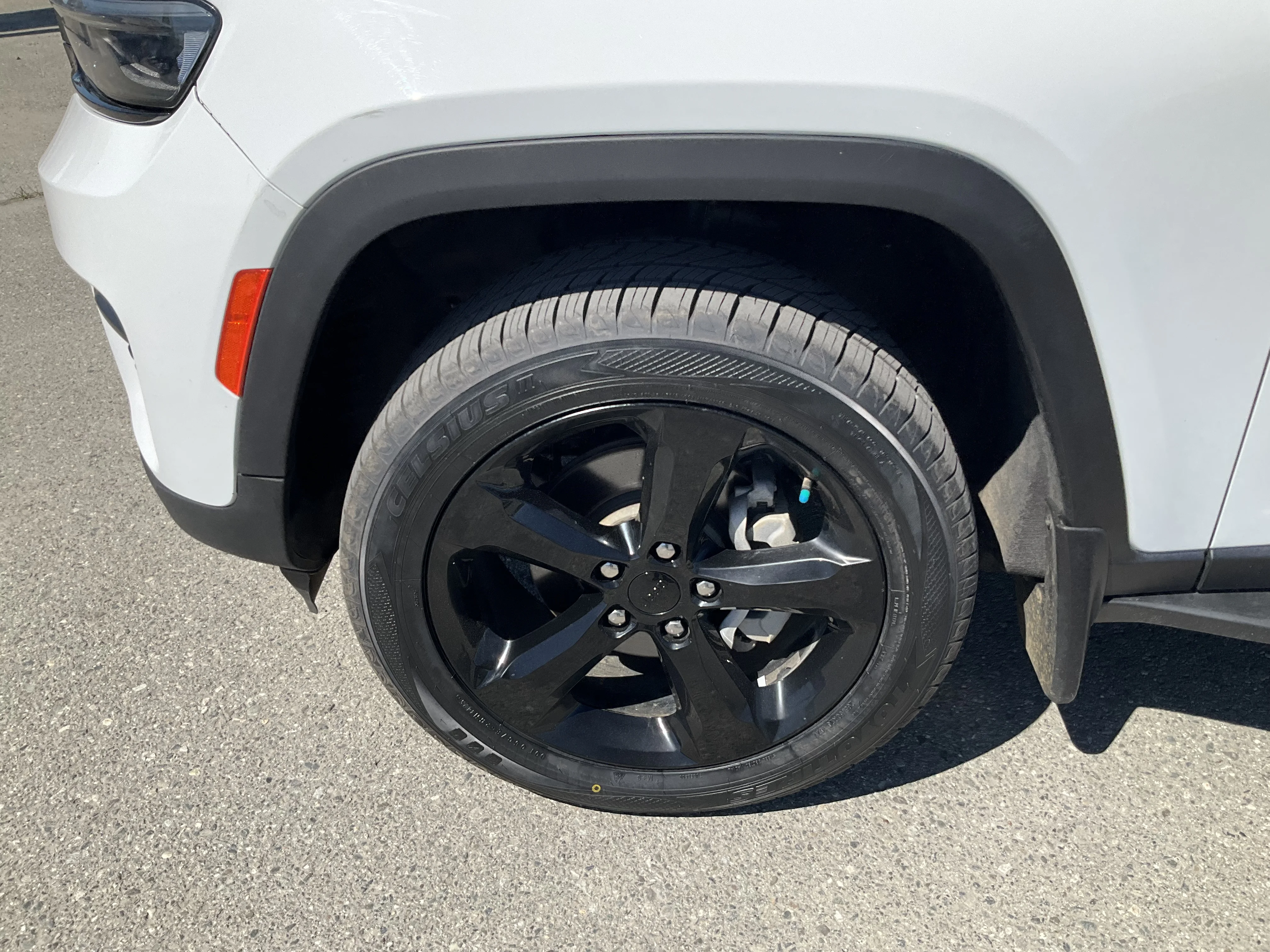 Used 2024 Bright White Jeep Altitude image 6