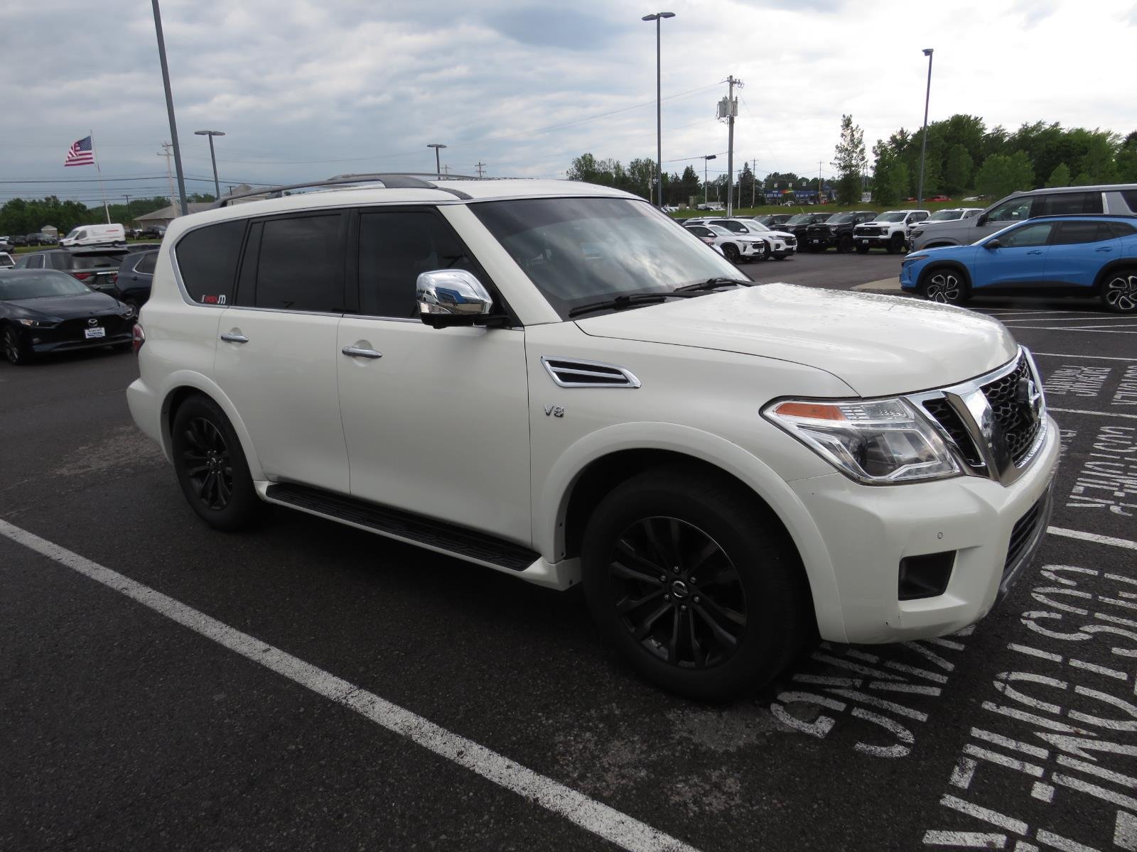 Used 2020  NISSAN  image 2