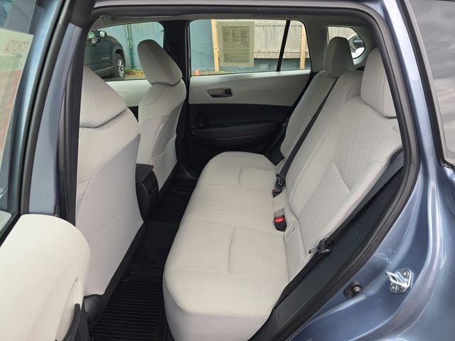 Used 2023  Toyota L image 13