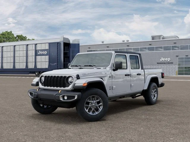 2026 Jeep Gladiator 85th Anniversary Edition Auto's photo