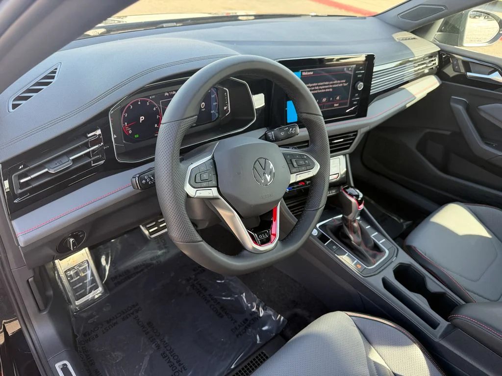 New 2026 Deep Black Pearl Volkswagen 2.0T Autobahn image 13