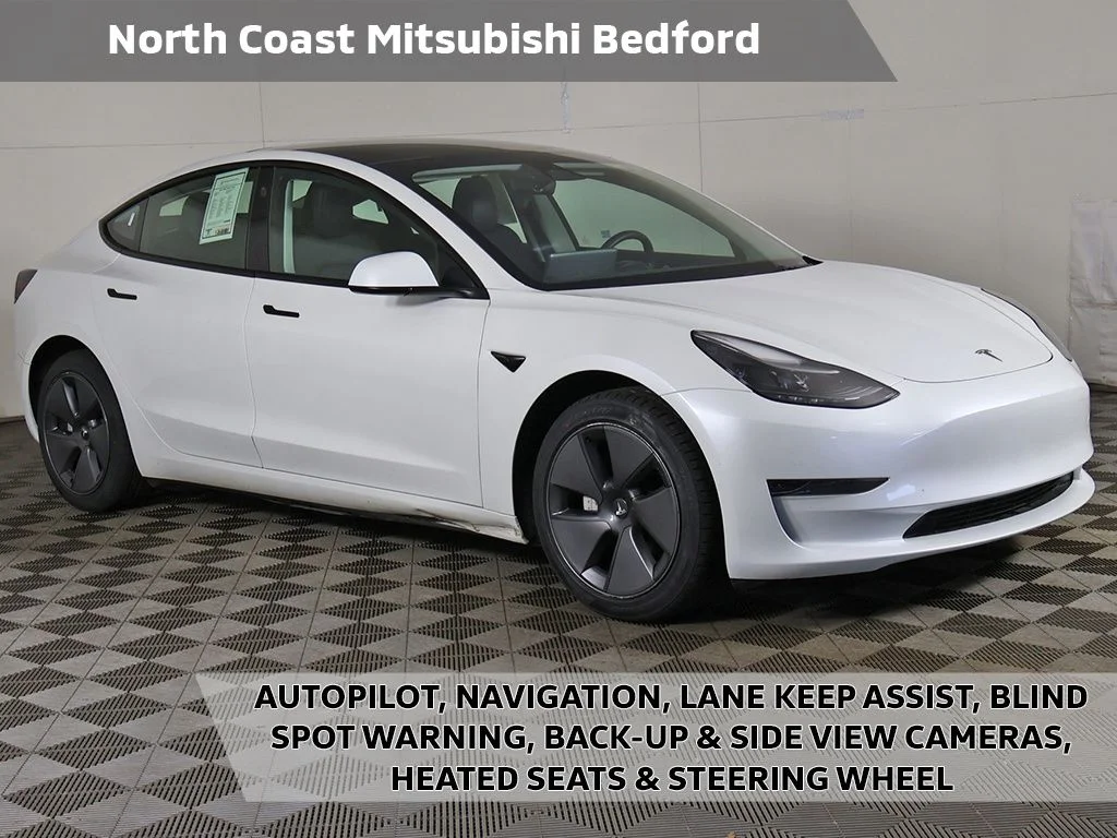 2023 Tesla Model 3 -'s photo