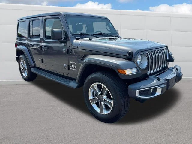Used 2020 Gray Jeep Unlimited Sahara image 8