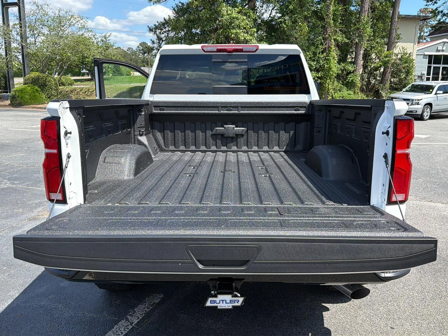 New 2026 Summit White Chevrolet LTZ image 34