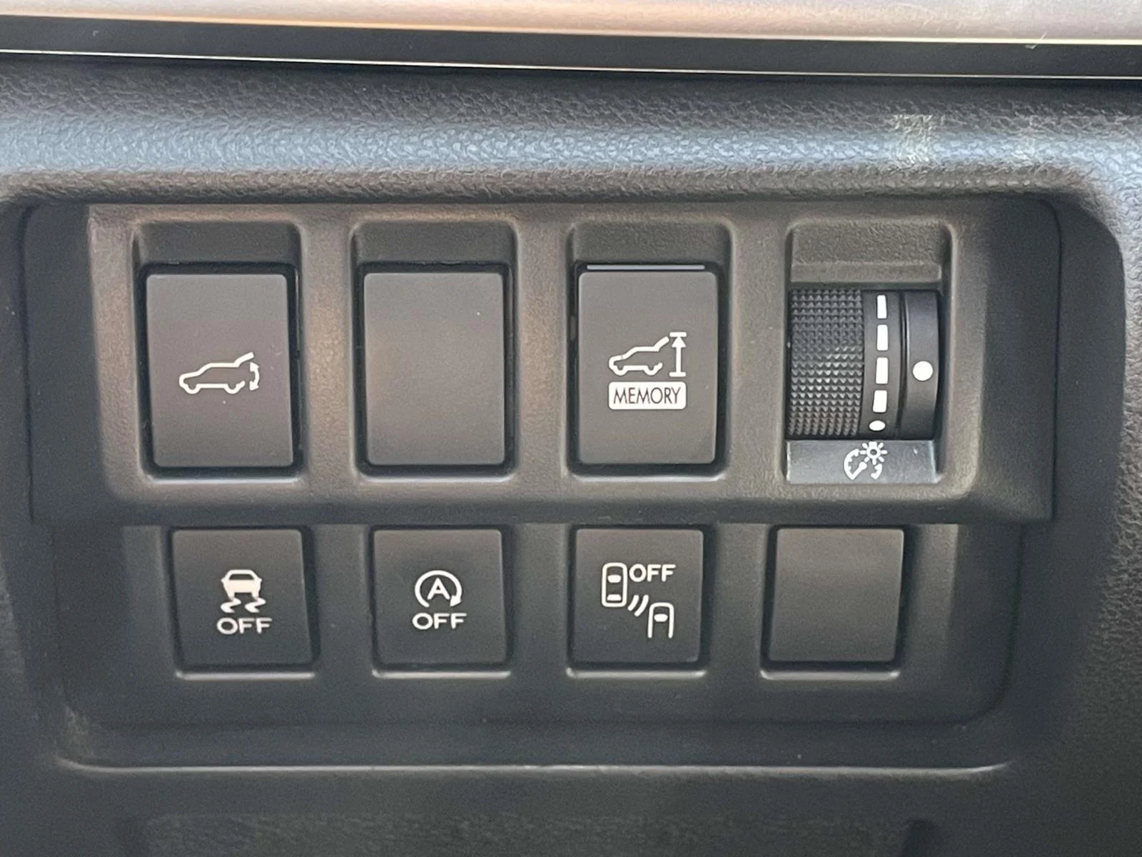 Used 2020 Magnetite Gray Metallic Subaru Sport image 13