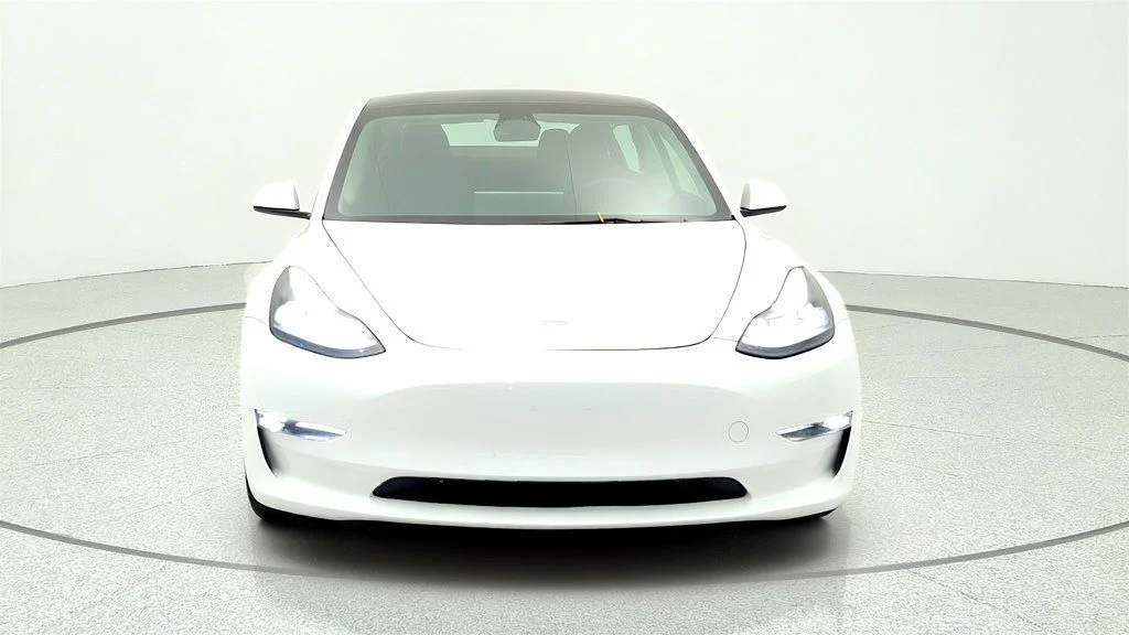 2023 Tesla Model 3 -'s photo