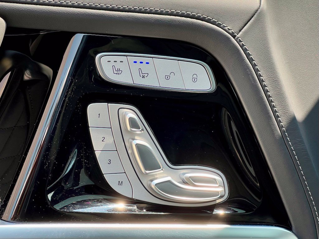 Certified Used 2025  Mercedes-Benz G 63 AMG® image 39