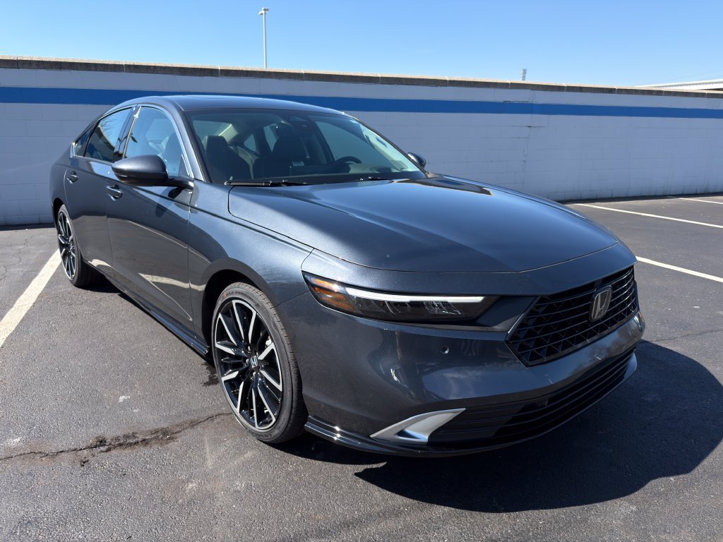 New 2026 Meteorite Gray Metallic Honda Touring image 7