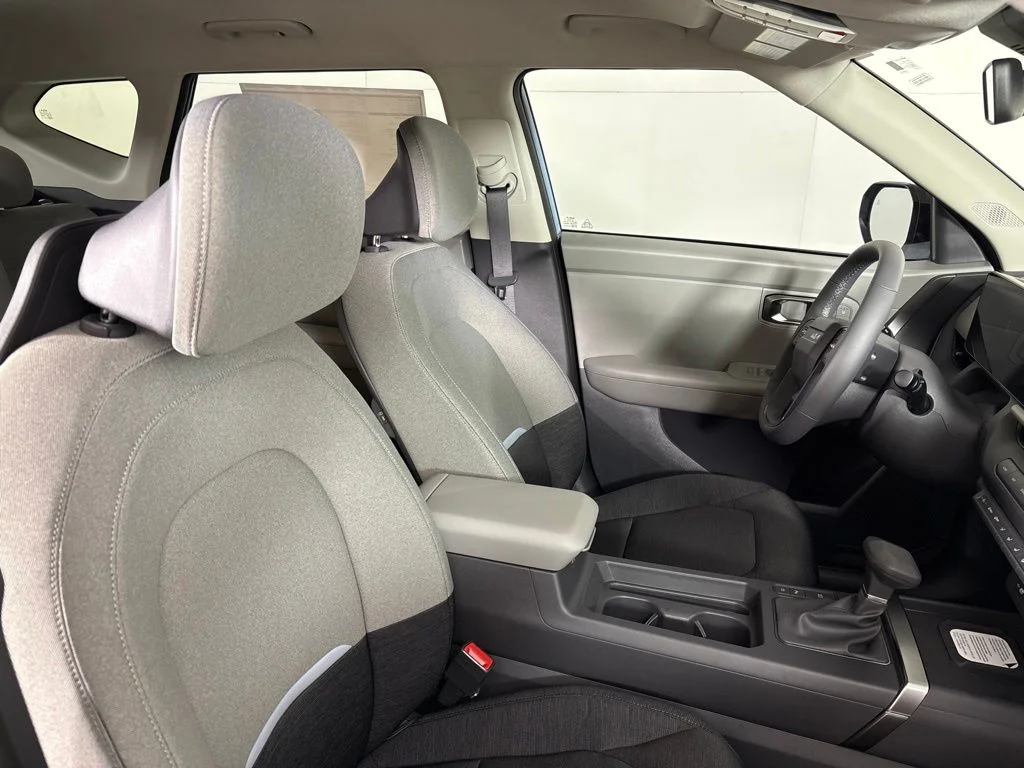 New 2027 Frost Blue / Black Roof Kia S image 17