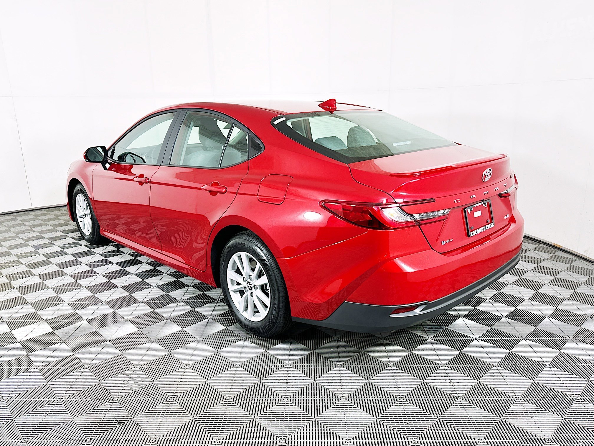 2026 Toyota Camry thumbnail 7