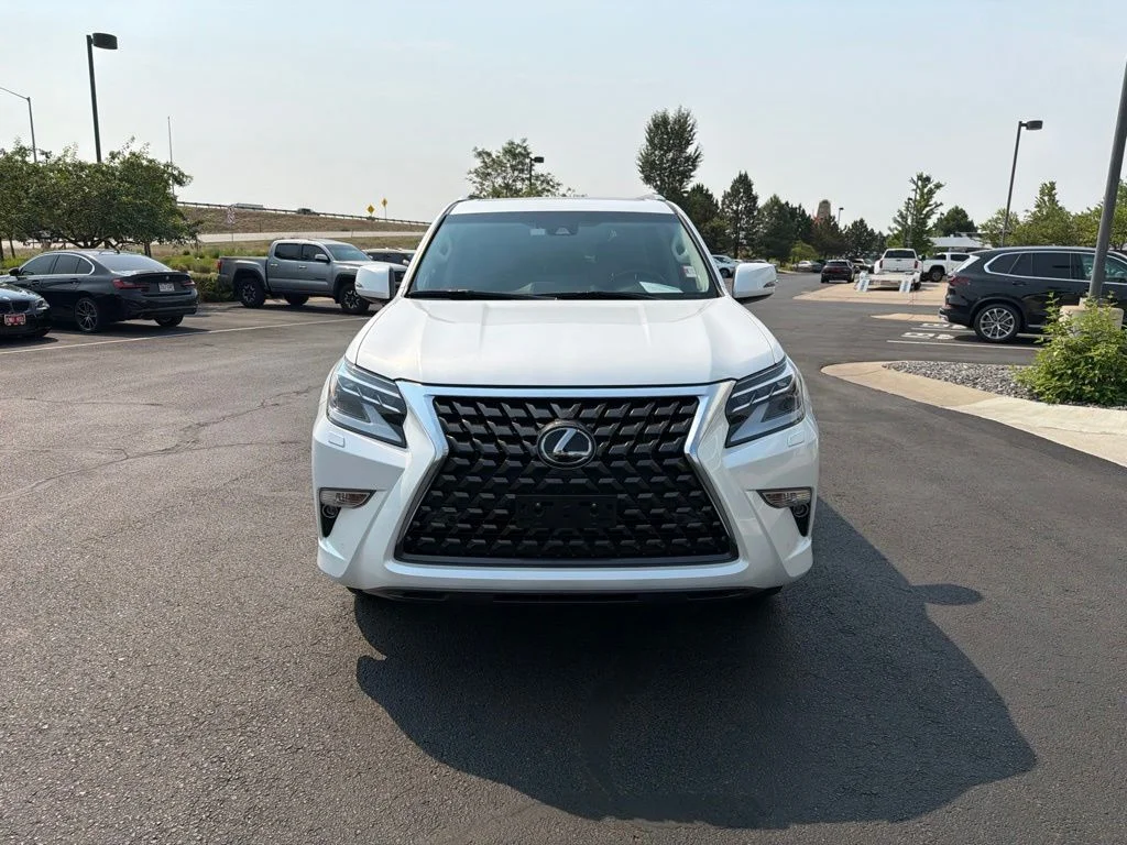 Used 2023 White Lexus 460 image 8