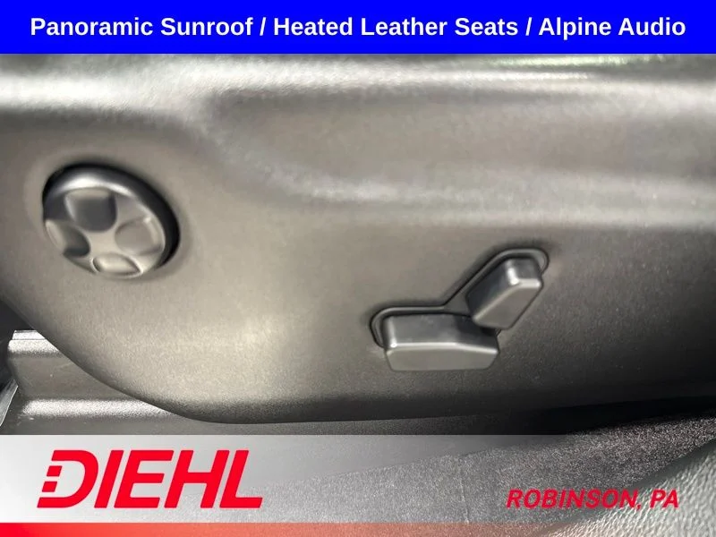 Used 2018 Red Jeep Limited image 21