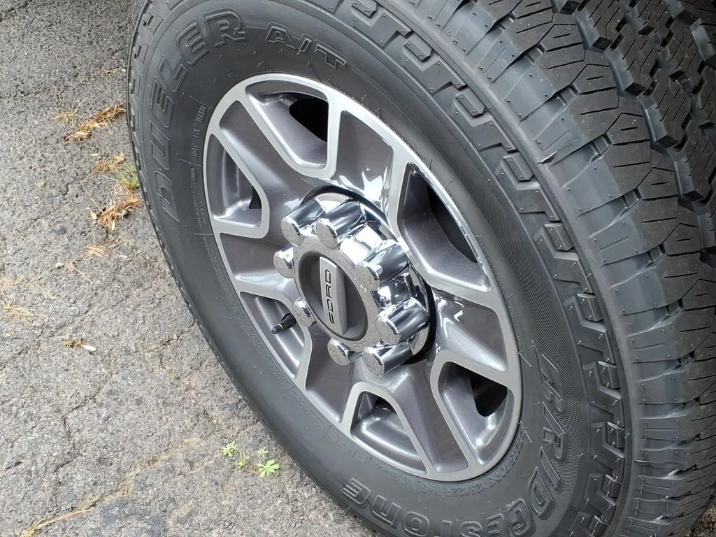 New 2026 Carbonized Gray Metallic Ford F-250® Lariat® image 7