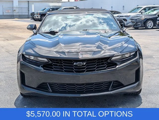 Used 2022 Black Chevrolet 2LT image 2