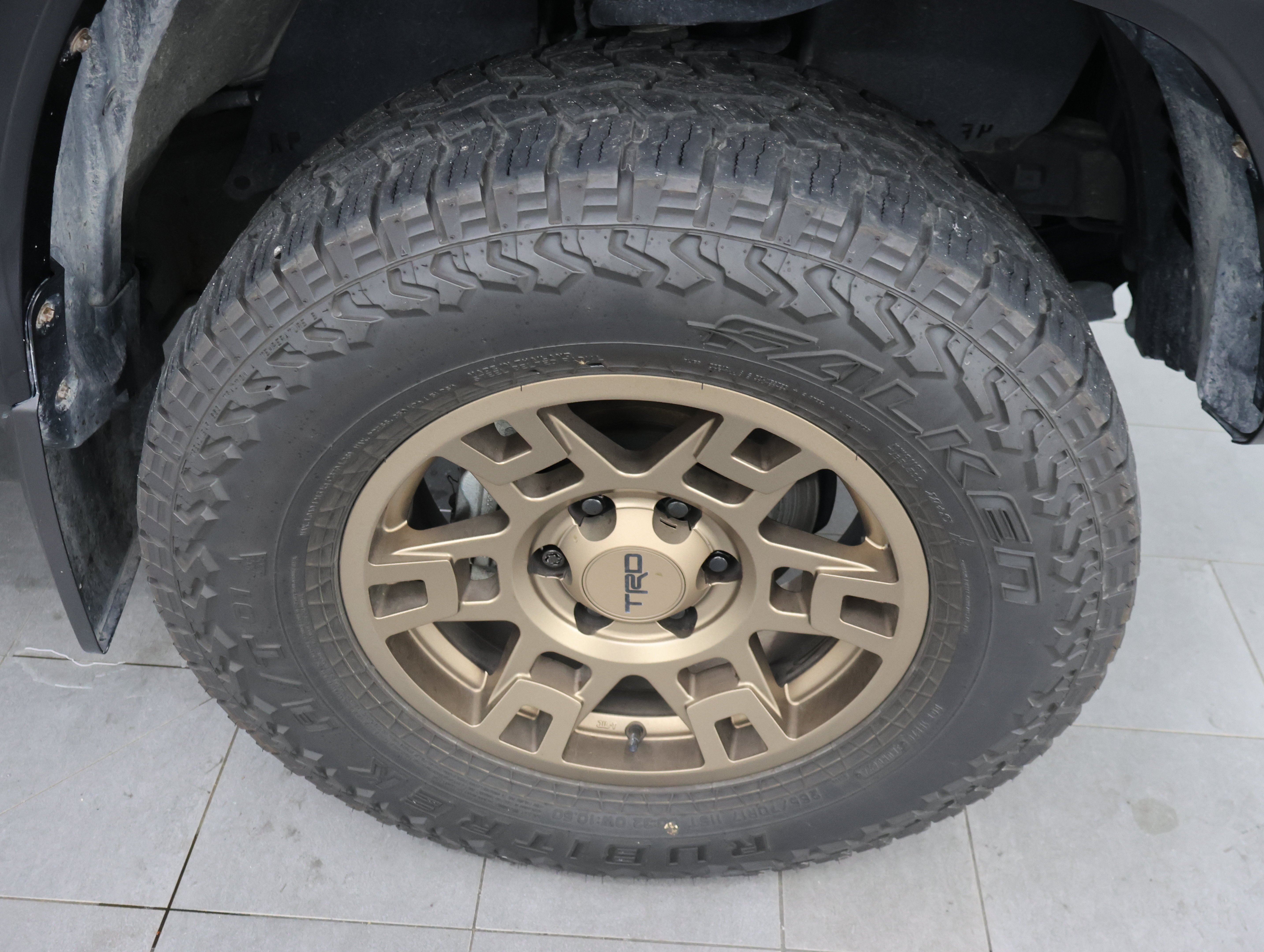 Used 2021  Toyota  image 3