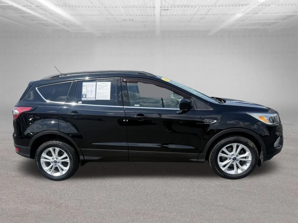 Used 2018 Black Ford SE image 3