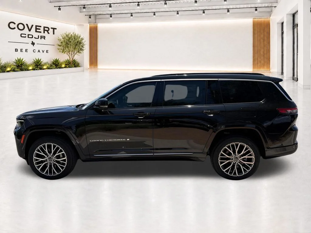 New 2026 Diamond Black Crystal Pearl-Coat Exterior Paint Jeep Summit image 7