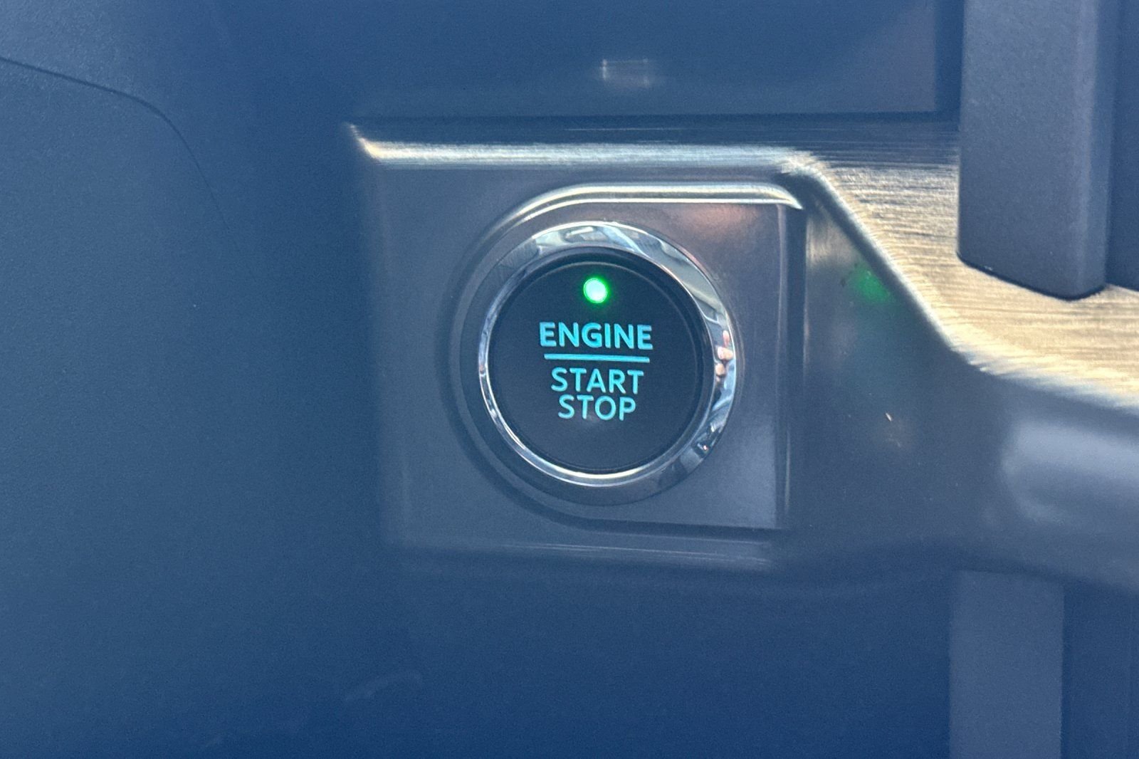 Used 2022 Blue Ford Lariat image 23